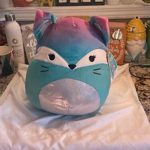NWT squishmallow Vickie cat
